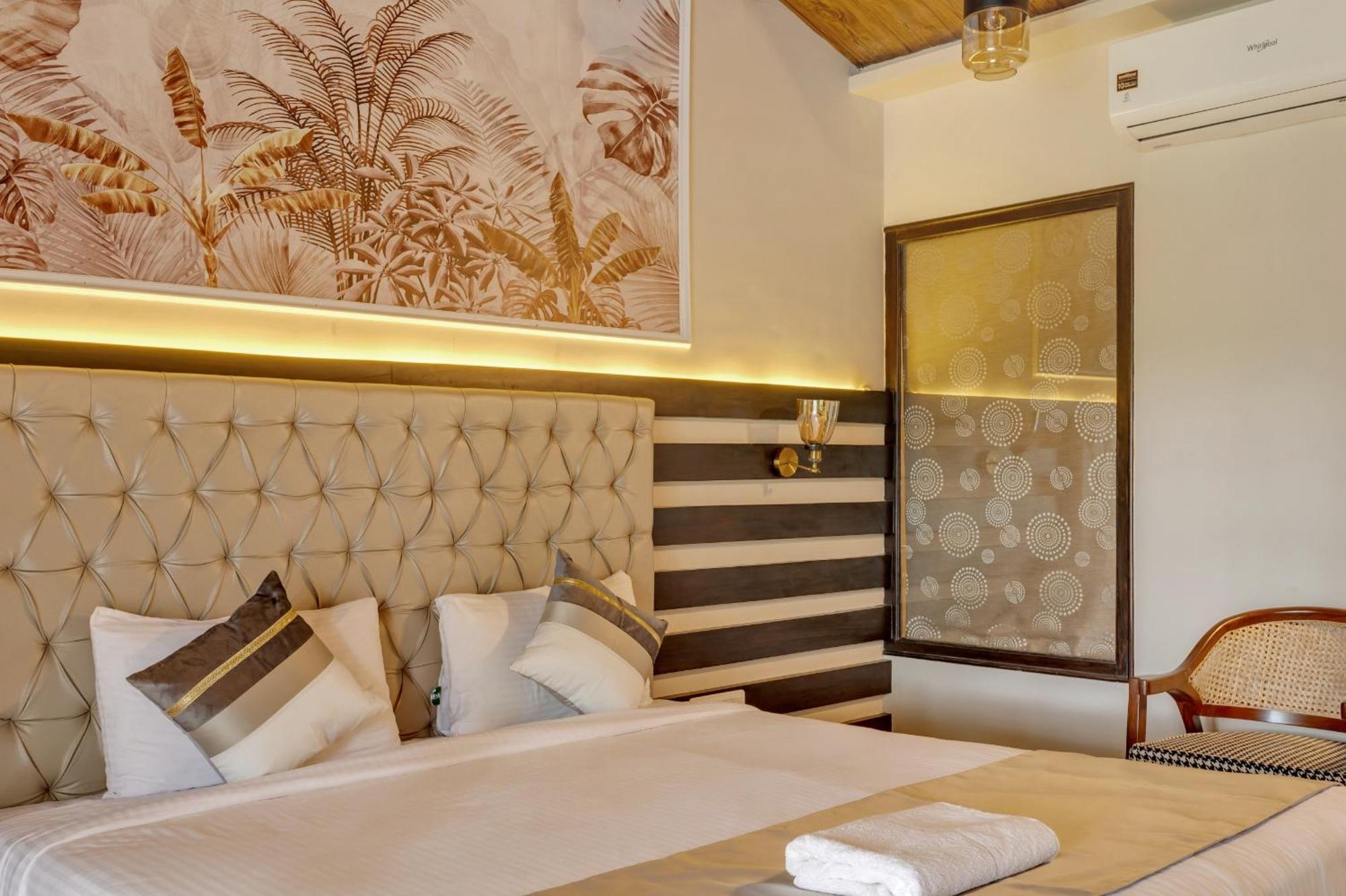 Skon Morjim Beach Resort By Orion Hotels Старый Гоа Экстерьер фото